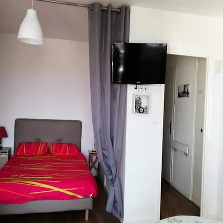 Studio For 2 People