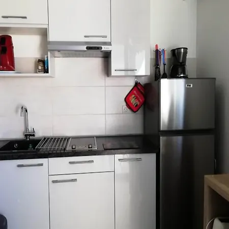 アパート Studio For 2 People エクスレバン